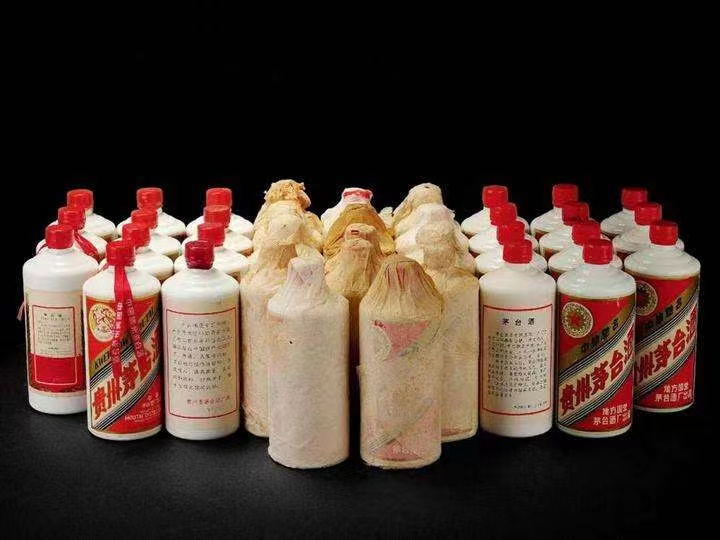 祥云日照岚山回收酒价格哪里回收(附近上门回收茅台酒）?